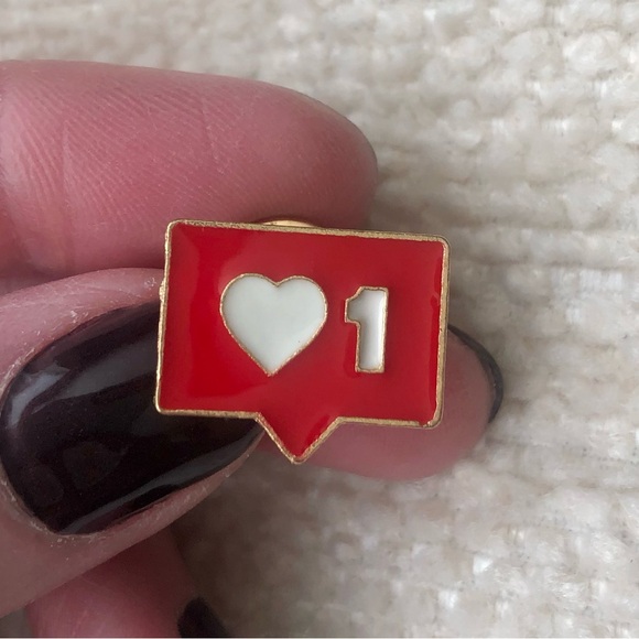 Love Like Social Media Reaction Pin - Picture 6 of 11